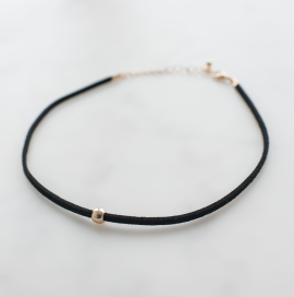 black-choker-gold-bead
