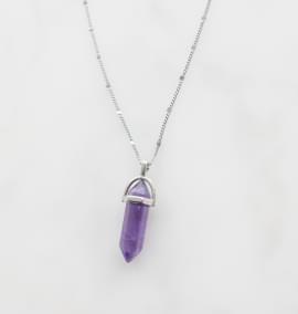 purple-gemstone-necklace